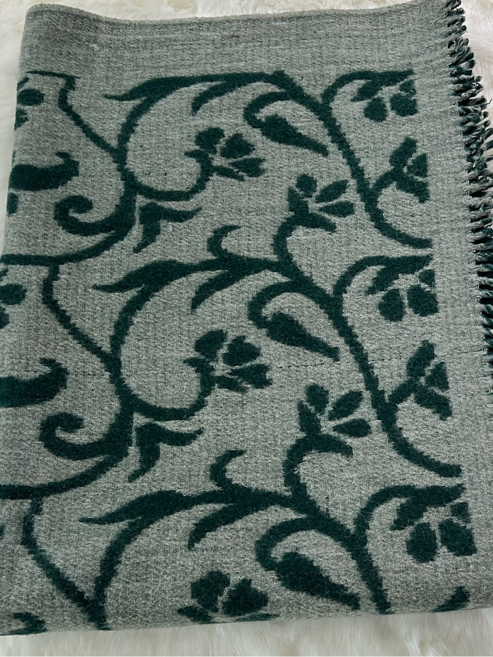 Vintage Reversible 100% Wool Blanket Throw cottage core 85”x60”